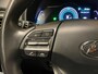 Hyundai Kona Electric EV Premium 64 kWh|GROTE ACCU|100%SOH|FACELIFT|3-FASE|TREKH|HUD|LEDER|ACC|STUURVERW|STOELVERW+VENT.|CAMERA|CARPLAY|NL|
