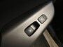 Hyundai Kona Electric EV Premium 64 kWh|GROTE ACCU|100%SOH|FACELIFT|3-FASE|TREKH|HUD|LEDER|ACC|STUURVERW|STOELVERW+VENT.|CAMERA|CARPLAY|NL|