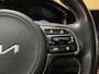 Kia Niro EV E-Niro DynamicLine 64 kWh|93,6% SOH|NW LOGO|FACELIFT|3-FASE|1/2 LEDER|ACC|CARPLAY|CAMERA|STOELVERW|IN. BTW|1e EIG|NL-AUTO|NAP|