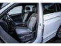 Volkswagen Tiguan 2.0 TSI 230pk 4Motion R-Line I Pano I Elek.trekhaak I Virtual-cockpit I Carplay I HuD I ACC I 1e-eig.