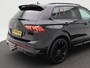 Volkswagen Tiguan 1.5 TSi 150 Pk R-Line Business+ | Black Style | Panoramadak | Adaptive Cruise | Climate Control | Stoelverwarming | Navigatie | Camera | Carplay | 20 Inch | 49.122 Km!!