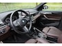BMW X1 xDrive25e 220pk M-Sport Shadow Line Pano/Keyless/Navi/Leder Dakota/LED/DAB/19"