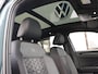 Volkswagen T-Roc 1.5 TSI R-Line | Panoramadak | Camera | Elektrische klep | LED+ | Dodehoekdetectie |