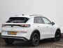 Volkswagen T-Roc Life First Edition 1.5 eTSI 116pk | Stoelverwarming | Camera | LED | 17 Inch | Apple Carplay - Android Auto |