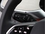 Volkswagen ID. Buzz Pro 77kWh | Origineel Two-tone | Elektrische stoelen | Wegklapbare trekhaak | Keyless | Camera | 19" velgen |