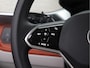 Volkswagen ID. Buzz Pro 77kWh | Origineel Two-tone | Elektrische stoelen | Wegklapbare trekhaak | Keyless | Camera | 19" velgen |