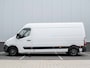 Renault Master T35 2.3 dCi L3H2 | Cruise Control | Trekhaak 2500kg | Airco | Lage KM stand!