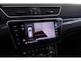 Skoda Superb Combi 2.0 TSI 220 PK Sportline Business | Uitklap Trekhaak | Panoramadak | Camera | CarPlay | Stoelverwarming V+A |