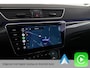Skoda Superb Combi 2.0 TSI 220 PK Sportline Business | Uitklap Trekhaak | Panoramadak | Camera | CarPlay | Stoelverwarming V+A |