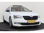 Skoda Superb Combi 2.0 TSI 220 PK Sportline Business | Uitklap Trekhaak | Panoramadak | Camera | CarPlay | Stoelverwarming V+A |