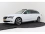 Skoda Superb Combi 2.0 TSI 220 PK Sportline Business | Uitklap Trekhaak | Panoramadak | Camera | CarPlay | Stoelverwarming V+A |