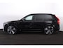 Volvo XC90 T8 Recharge AWD Ultra Dark - Luchtvering - Panorama/schuifdak - IntelliSafe Assist & Surround - 360º Camera - Bowers & Wilkins audio - Adaptieve LED koplampen - Verwarmde voorstoelen, stuur & achterbank - Parkeersensoren voor & achter - Elektr. bedienb. voorstoelen met geheugen - Head up display - Draadloze tel. lader - Extra getint glas - Elektr. inklapbare trekhaak - 22' LMV