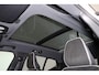 Volvo EX40 Twin Performance Ultra - Panorama/schuifdak - IntelliSafe Assist & Surround - 360º Camera - Harman/Kardon audio - Verwarmde voorstoelen, stuur & achterbank - Parkeersensoren voor & achter - Elektr. bedienb. voorstoelen met geheugen links - Draadloze tel. lader - Warmtepomp - Extra getint glas - Elektr. inklapbare trekhaak - 19' LMV