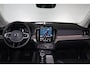 Volvo XC90 T8 Recharge AWD Ultra Dark - Luchtvering - Panorama/schuifdak - IntelliSafe Assist & Surround - 360º Camera - Bowers & Wilkins audio - Verwarmde voorstoelen, stuur & achterbank - Parkeersensoren voor & achter - Elektr. bedienb. voorstoelen met geheugen - Geventileerde voorstoelen - Head up display - Draadloze tel. lader - Extra getint glas - Elektr. inklapbare trekhaak - 22' LMV
