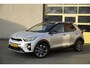 Kia Stonic 1.0 T-GDi DynamicPlusLine BJ2020 Lmv 17" | Led | Pdc | Navi | Keyless entry | Achteruitrijcamera | App-Connect | Climate control | Cruise control | Extra getint glas | Zwart dak