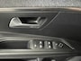 Peugeot 3008 ALLURE Autom. 130pk Handsfree klep | Keyless | 19"inch LMV