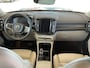 Volvo XC40 1.5 T4 Plug-in hybrid Ultimate Dark | Leder | extra getint glas | Keyless entry/start | schuif/kantel panoramadak | Stoel/stuur verwarming | Elektrisch bedienbare achterklep |