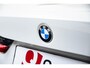BMW 3-Serie 320i Business Edition M Sport - Elektrisch verwarmde voorstoelen - Getinte Ruiten - Active Guard Plus - Cruise control - PDC Voor/Achter - HiFi  - Automatisch dimmende binnenspiegel - Doorlaadopening -