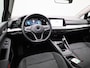 Volkswagen Golf 1.0 TSI Life | NAVIGATIE | ACHTERUITRIJCAMERA | CLIMATE CONTROL | PARKEERSENSOREN | APPLE CARPLAY |