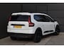 Dacia Jogger TCe 100 Bi-Fuel Extreme | 7 PERSOONS | CAMERA | TREKHAAK | NAVI | CRUISE CONTROL | CLIMATE CONTROL | APPLECARPLAY/ANDROIDAUTO | PDC | LMV