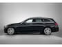 Mercedes-Benz C-klasse Estate 180 Star Edition AMG Panoramadak elct. | 5 spaaks licht metalen velgen | Naviagtie | parking support met camera achter\| Inclusief 24 maanden Mercedes-Benz Certified garantie voor Europa.