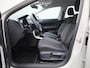 Volkswagen Taigo 1.0 TSI Life 110 PK | Automaat | Parkeersensoren | Apple Carplay | Android Auto | Airco | Adaptive Cruise Control | Digital Cockpit | Travel Assist | Lichtmetalen velgen |