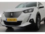 Peugeot e-2008 EV Active 50 kWh | Navi | Apple CarPlay | Cruise | LED | Clima | All Seasons