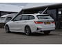 BMW 3-Serie Touring 318i High Executive Sport Line | TREKHAAK | APPLE CARPLAY | NAP | DEALER ONDERHOUDEN | ANDROID AUTO