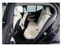 Volvo XC40 1.5 T5 193kW/262pk DCT7 Plug-in hybrid Plus Bright HARMAN/KARDON + NAPPALEDER + LANE ASSIST + STOEL-&STUURVERWARMING + LED KOPLAMPEN + CAMERA + EL.STOELVERSTELLING + KEYLESS ENTRY&GO + PD-GLASS + PARKSENSOREN + 20" LM-VELGEN!!