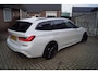 BMW 3-Serie Touring 318i High Executive Edition M Sport Autom Panodak Leder Sportst Stoelverw Navi Camera Clima Cruise 2x PDC ENZ