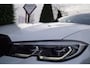 BMW 3-Serie Touring 318i High Executive Edition M Sport Autom Panodak Leder Sportst Stoelverw Navi Camera Clima Cruise 2x PDC ENZ