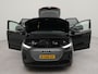 Audi Q4 e-tron 35 Launch edition 55 kWh | Connected services |Voorstoelen verwarmd | Achteruitrij camera | Parkeersensoren voor en achter | 3 zone airco |
