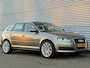 Audi A3 Sportback 1.6 Style, NAP, APK, Airco, Cruise, 18" LM, 5-deurs Aux