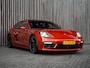 Porsche Panamera Sport Turismo 4.0 V8 Turbo S E-Hybrid 700pk |BTW|NL-AUTO|1e EIG.|Panorama|Keramisch|VOL OPTIES|Papaya Orange|