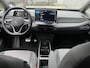 Volkswagen ID.3 Pure 170PK 52 kWh / Parkeersensoren / Stoelverwarming / 18'' LMV / VW