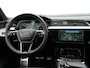 Audi Q8 e-tron 55 quattro 408pk S-line 115 kWh Trekhaak Headup Display Pdc Acc Stoelverwarming Luchtvering