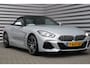 BMW Z4 Roadster Z4 sDRIVE30I 258PK BUSINESS EDITION PLUS M-SPORT AUTOMAAT / NAVI / LEDER / LASER-LED / CLIMA / 19" LMV / KEYLESS / CAMERA / ORG. NL. / HARMAN KARDON / MEMORY SEATS / WINTERPAKKET / ADAPT. CRUISECONTROL / UNIEK !!