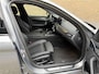 BMW 5-Serie Touring 530e 292pk | M-pakket | Camera | Leder | Sportstoelen | Wegklapbare trekhaak | Adaptieve cruise | Virtual cockpit | Sfeerverlichting | Apple CarPlay | Stoel&stuurverwarming | 19 inch M-velgen | Elektrische achterklep | Volledig onderhouden