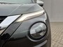 Nissan Juke 1.0 DIG-T N-Connecta Automaat / Fabrieksgarantie t/m 10-04-2028 / Cold Pack / Trekgewicht 1250 KG / all-season banden / Apple Carplay Android Auto / Stuur-, Stoel en Voorruit verwarming / Achteruitrijcamera / Keyless Entry/Start / Draadloze telefoon lader /