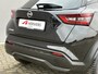 Nissan Juke 1.0 DIG-T N-Connecta Automaat / Fabrieksgarantie t/m 10-04-2028 / Cold Pack / Trekgewicht 1250 KG / all-season banden / Apple Carplay Android Auto / Stuur-, Stoel en Voorruit verwarming / Achteruitrijcamera / Keyless Entry/Start / Draadloze telefoon lader /