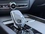 Volvo XC60 T6 Automaat Recharge Ultimate Bright, Panoramadak | Luchtvering | Verwarmbare en ventileerbare voorstoelen met massagefunctie | Verwarmbare achterbank en stuurwiel | Premium audio by Harman Kardon | Apple carplay/Android auto | Rondom zichtcamera