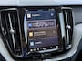 Volvo XC60 T6 Automaat Recharge Ultimate Bright, Panoramadak | Luchtvering | Verwarmbare en ventileerbare voorstoelen met massagefunctie | Verwarmbare achterbank en stuurwiel | Premium audio by Harman Kardon | Apple carplay/Android auto | Rondom zichtcamera