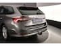 Skoda Octavia Combi Business Edition 1.0 TSI 110pk Trekhaak, Elektrische achterklep, Navigatie, Cruise control, Parkeersensoren, App connect, LED koplampen, Stoelverwarming