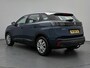 Peugeot 3008 SUV Active Pack Business 130 pk | Navigatie | Achteruitrijcamera | Parkeersensoren Voor en Achter | LED Koplampen | Keyless Start | Head-up Display | Lederen Stuurwiel | Climate Control | Cruise Control | 17" Lichtmetalen Velgen | Apple Carplay/Android Auto |