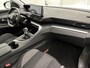Peugeot 3008 SUV Active Pack Business 130 pk | Navigatie | Achteruitrijcamera | Parkeersensoren Voor en Achter | LED Koplampen | Keyless Start | Head-up Display | Lederen Stuurwiel | Climate Control | Cruise Control | 17" Lichtmetalen Velgen | Apple Carplay/Android Auto |