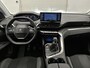 Peugeot 3008 SUV Active Pack Business 130 pk | Navigatie | Achteruitrijcamera | Parkeersensoren Voor en Achter | LED Koplampen | Keyless Start | Head-up Display | Lederen Stuurwiel | Climate Control | Cruise Control | 17" Lichtmetalen Velgen | Apple Carplay/Android Auto |