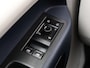 Volkswagen ID. Buzz Pro Advantage 77 kWh 360° Camera | Elektrisch bedienbare deuren | Multimedia pakket plus | Comfort pakket plus | ACC | Stoel- en stuurverwarming