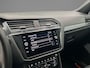 Volkswagen Tiguan Allspace Highline Business R 1.5 TSI 150pk DSG Automaat Trekhaak, Lederen bekleding, Adaptive cruise control, Navigatie, Elektrische achterklep