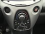 Toyota Aygo 1.0 VVT-i x-first Cabrio | subwoofer | instaplijsten| uitlaatsie