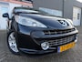 Peugeot 207 CC 1.6 VTi Première met parkeersensoren en airco en cruise controle